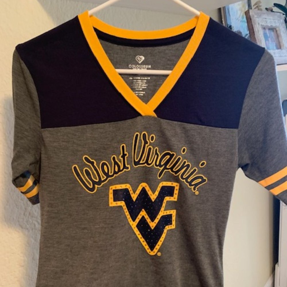 Women's West Virginia (WVU) Small T-shirt